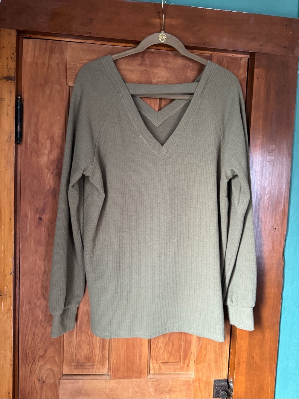 Doe & Rae Olive V-Neck Ribbed Sweater - Picture 2 of 3